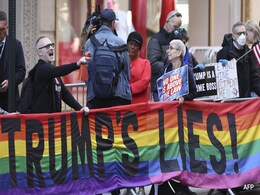 "Trump Or Death": Protests Outside New York Court Mirror US Divide "Trump Or Death": Protests Outside New York Court Mirror US Divide