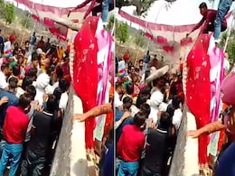 देखते ही देखते मातम में बदला खुशी का माहौल! कमजोर दिल वाले न देखें VIDEO देखते ही देखते मातम में बदला खुशी का माहौल! कमजोर दिल वाले न देखें VIDEO