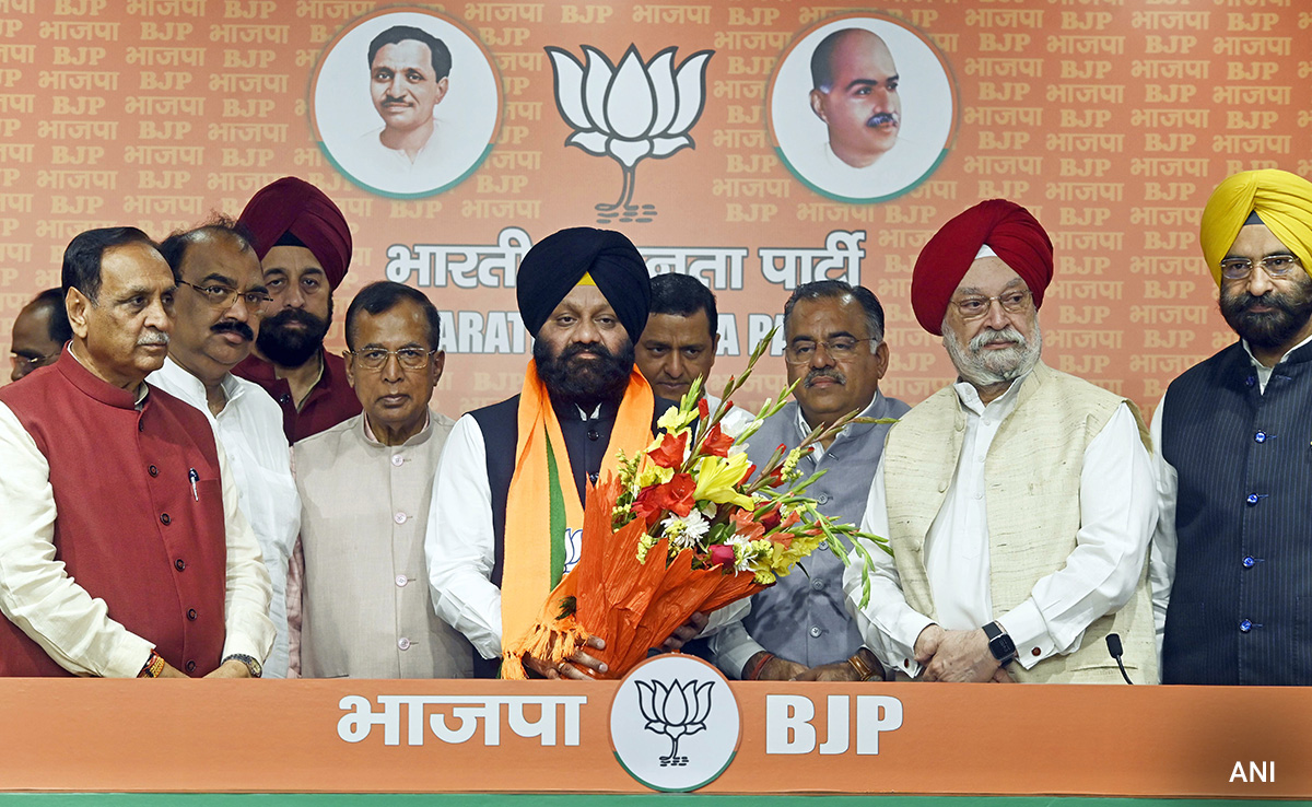 Akali Dal's Inder Iqbal Singh Atwal, Other Punjab Leaders Join BJP