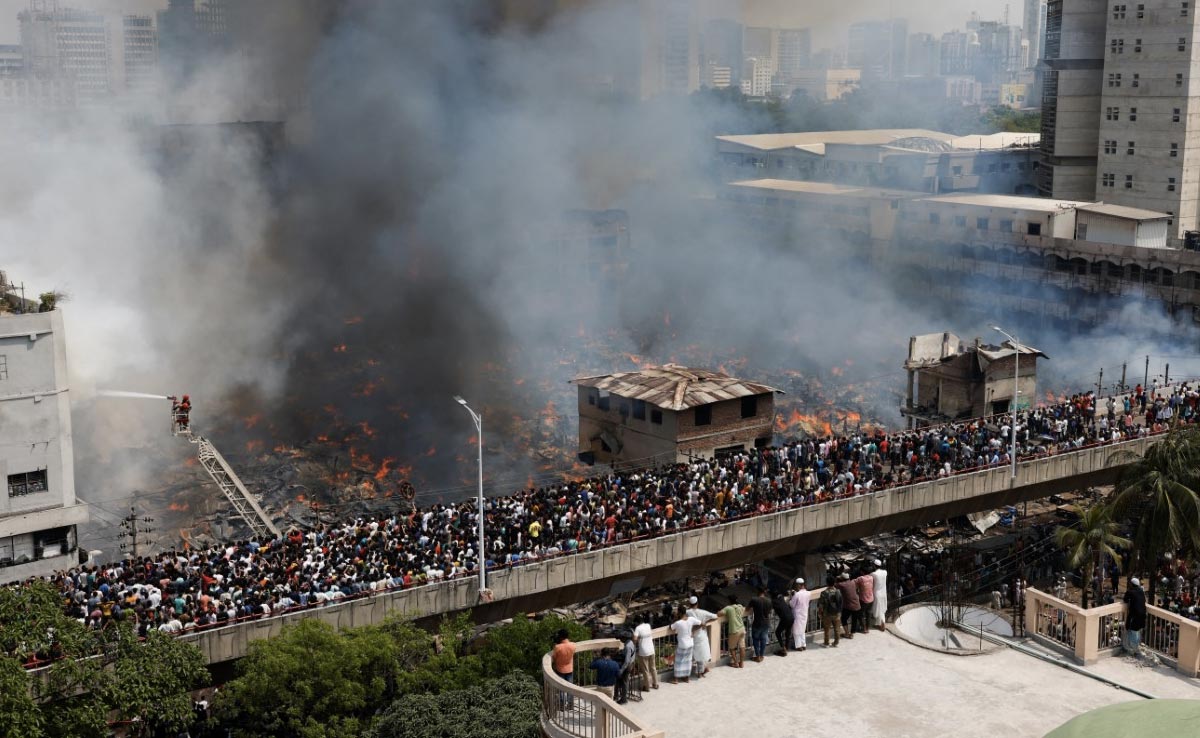 Firefighters, Army Work To Douse Massive Blaze At Bangladesh Cloth Market