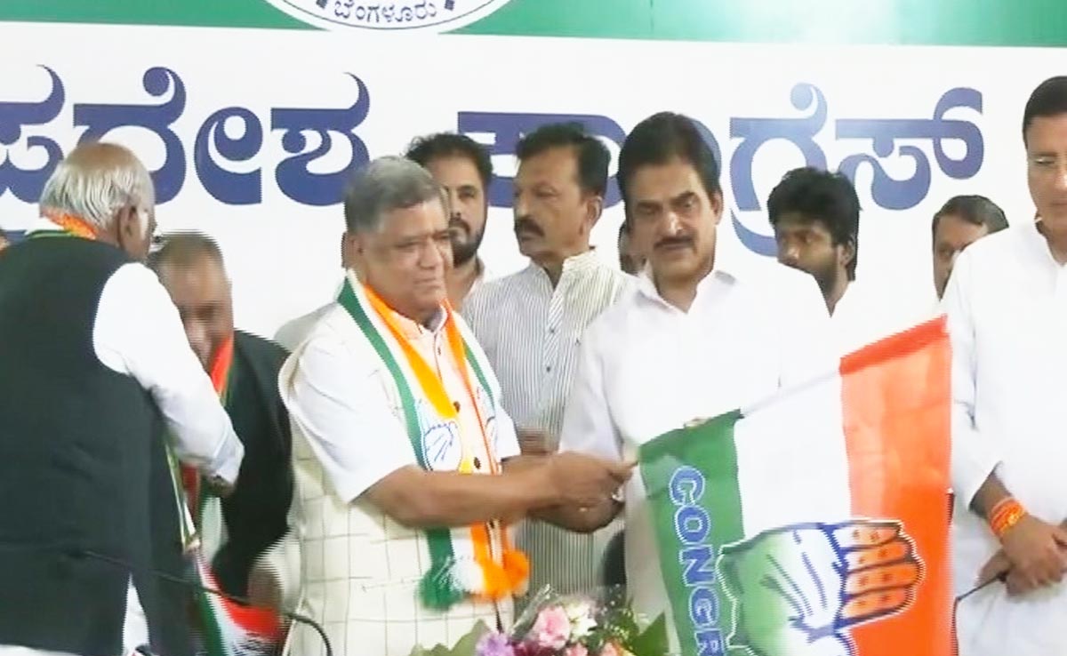 Congress's "House Of Cards" Swipe At BJP Over Karnataka Ex-Chief Minister's Joining
