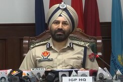 Amritpal Singh Arrested: अमृतपाल सिंह ने सरेंडर किया या हुआ गिरफ्तार? पंजाब पुलिस ने दी पूरी जानकारी Amritpal Singh Arrested: अमृतपाल सिंह ने सरेंडर किया या हुआ गिरफ्तार? पंजाब पुलिस ने दी पूरी जानकारी