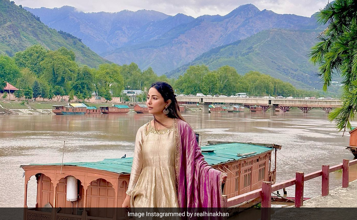 Eid 2023: Inside Hina Khan's Festivities In Kashmir
