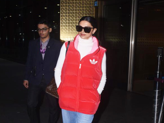 दीपिका पादुकोण हॉलिडे खत्म कर मुंबई वापस लौटी