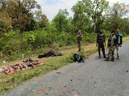 8 More Maoists Caught Over Chhattisgarh Blast That Killed 10 Policemen 8 More Maoists Caught Over Chhattisgarh Blast That Killed 10 Policemen