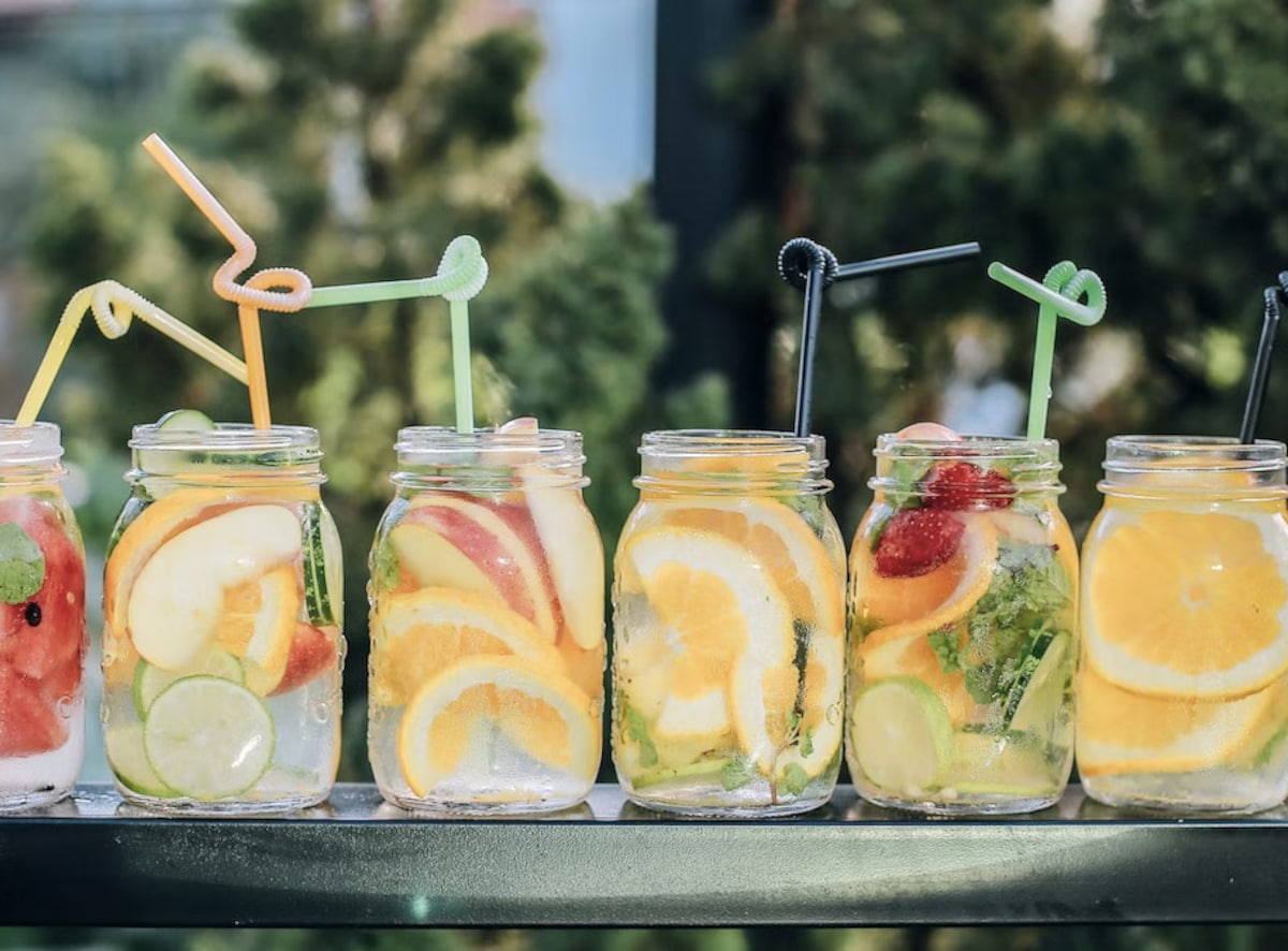 Summer Diet Tips: 5 Foods And Drinks That Can Help Prevent Heat Stroke -  NDTV Food