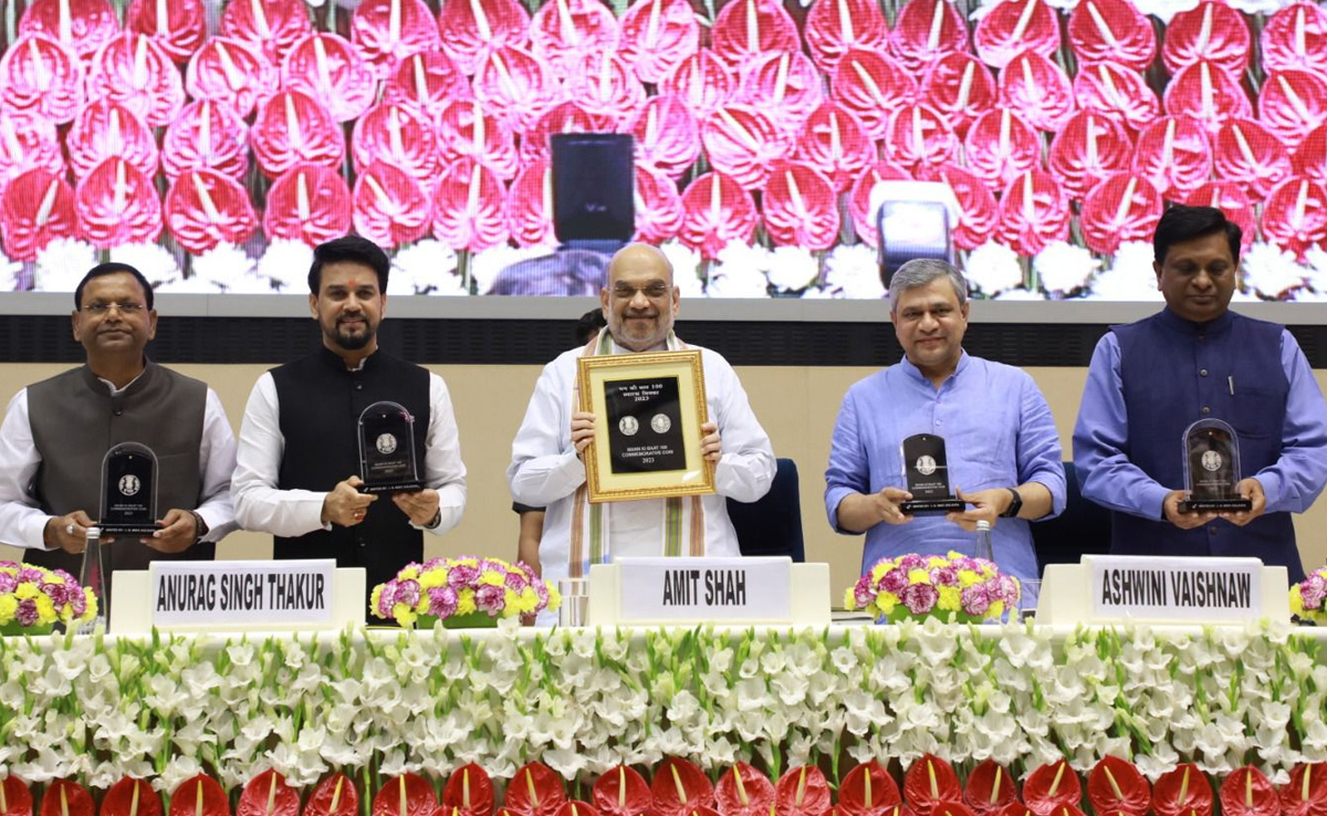 "No Political Remark In 99 Episodes": Amit Shah Praises PM Modi's "Mann Ki Baat"