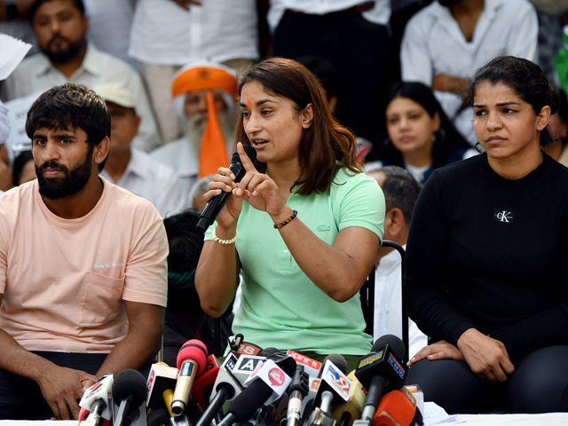 बृजभूषण सिंह के खिलाफ आज ही दर्ज होगी FIR, पहलवानों की याचिका पर SC से दिल्ली पुलिस