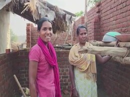 बकालो गांव में साथ जीवन बिता रहीं इन दो महिलाओं के लिए 'सेम सेक्स मैरिज' शहरी अवधारणा नहीं बकालो गांव में साथ जीवन बिता रहीं इन दो महिलाओं के लिए 'सेम सेक्स मैरिज' शहरी अवधारणा नहीं