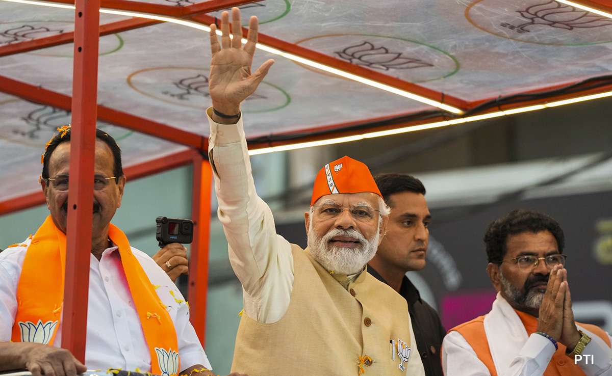 PM Headlines BJP's Show Of Strength In Karnataka With Mega Road Show