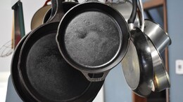 How Iron Kadhai Helps Increase Iron Level In Your Food - Experts Weigh In