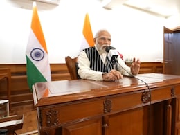 Watch : PM मोदी के 'मन की बात' के 100वें एपिसोड की तैयारी, देखिए पर्दे के पीछे के कुछ शानदार पल Watch : PM मोदी के 'मन की बात' के 100वें एपिसोड की तैयारी, देखिए पर्दे के पीछे के कुछ शानदार पल