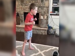 दिव्यांग बच्चे ने 5 साल की उम्र में रखा पहला कदम, उसकी ख़ुशी का ठिकाना नहीं रहा, देखें वीडियो दिव्यांग बच्चे ने 5 साल की उम्र में रखा पहला कदम, उसकी ख़ुशी का ठिकाना नहीं रहा, देखें वीडियो