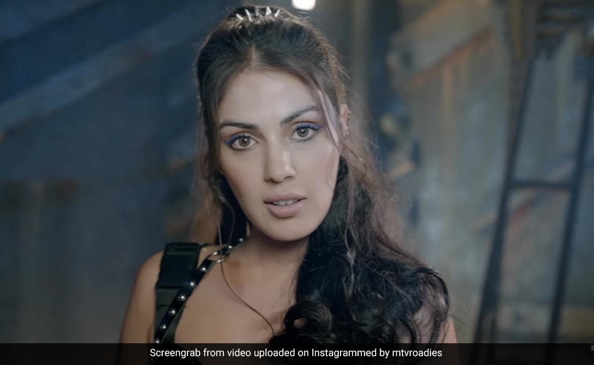 Rhea Chakraborty To Feature As A Gang Leader On <i>Roadies</i>: "You Thought I Won't Return?"