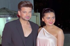 मुंबई में मूवी डेट पर गए Karan Kundrra और Tejasswi Prakash मुंबई में मूवी डेट पर गए Karan Kundrra और Tejasswi Prakash