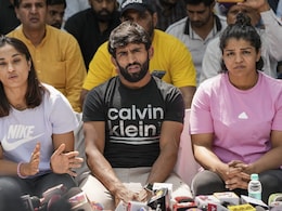खेलमंत्री अनुराग ठाकुर से मिल रहे पहलवान, सरकार के सामने रखी हैं ये पांच मांगें खेलमंत्री अनुराग ठाकुर से मिल रहे पहलवान, सरकार के सामने रखी हैं ये पांच मांगें