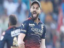 धोनी से कम नहीं हैं विराट, मैच में लिए ऐसे रिव्यू, कि DRS बन गया 'कोहली रिव्यू सिस्टम' धोनी से कम नहीं हैं विराट, मैच में लिए ऐसे रिव्यू, कि DRS बन गया 'कोहली रिव्यू सिस्टम'