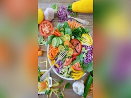 गर्मियों की डाइट में आज ही शामिल कर लें ये 7 Summer Foods, धूप और लू से बचे रहेंगे आप  गर्मियों की डाइट में आज ही शामिल कर लें ये 7 Summer Foods, धूप और लू से बचे रहेंगे आप