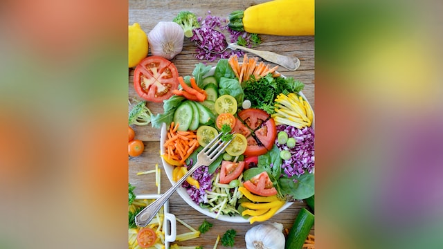 Leafy greens are loaded with vitamins A, C, and K, as well as minerals like iron and folate