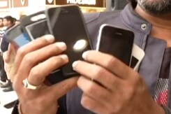Fan Gets All His Apple Products For Delhi Store Launch Fan Gets All His Apple Products For Delhi Store Launch