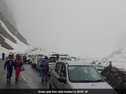 11 Roads Closed After Himachal's Shimla, Kullu Receive Fresh Snow, Rain 11 Roads Closed After Himachal's Shimla, Kullu Receive Fresh Snow, Rain