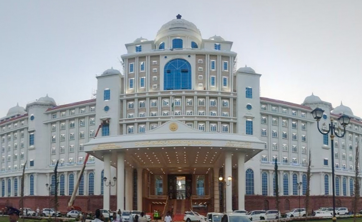 30 अप्रैल को होगा तेलंगाना के नए सचिवालय का उद्घाटन, तस्वीरों में देखें कितना आलीशान दिखता है नया सचिवालय