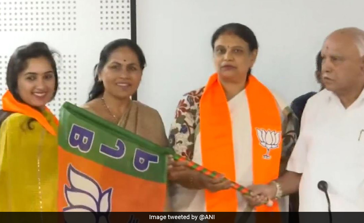 "Stabbed Me In Chest": Karnataka Congress Leader On Daughter Joining BJP