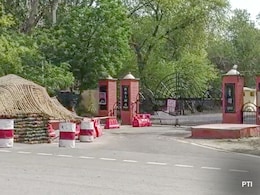बठिंडा में चार सैनिकों की हत्या के संबंध में सेना का एक जवान गिरफ्तार : पुलिस बठिंडा में चार सैनिकों की हत्या के संबंध में सेना का एक जवान गिरफ्तार : पुलिस