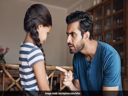 बच्चों के साथ बहुत ज्यादा सख्ती करना मेंटल हेल्थ कर सकता है खराब, यहां जानिए स्ट्रिक्ट पेरेंटिंग के निगेटिव इंपैक्ट बच्चों के साथ बहुत ज्यादा सख्ती करना मेंटल हेल्थ कर सकता है खराब, यहां जानिए स्ट्रिक्ट पेरेंटिंग के निगेटिव इंपैक्ट