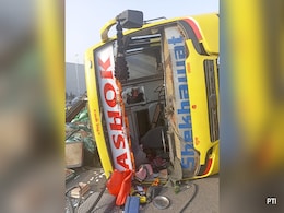 2 Injured After Bus Overturns In South Delhi 2 Injured After Bus Overturns In South Delhi