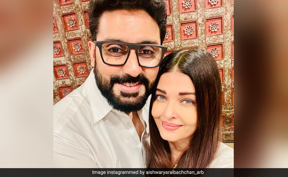 Aishwarya Rai Bachchan And Abhishek Bachchan Are Twinning And Winning Together In White