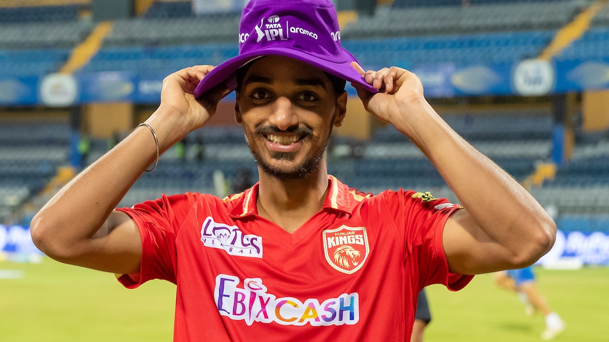 Punjab Kings ‘Report Crime’ After Arshdeep Singh’s Stump-Breaking Show, Mumbai Police Respond Punjab Kings ‘Report Crime’ After Arshdeep Singh’s Stump-Breaking Show, Mumbai Police Respond