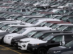 नए साल में गाड़ी खरीदना पड़ेगा महंगा, अब टाटा मोटर्स और किआ ने भी कीमतों में बढ़ोतरी का किया ऐलान