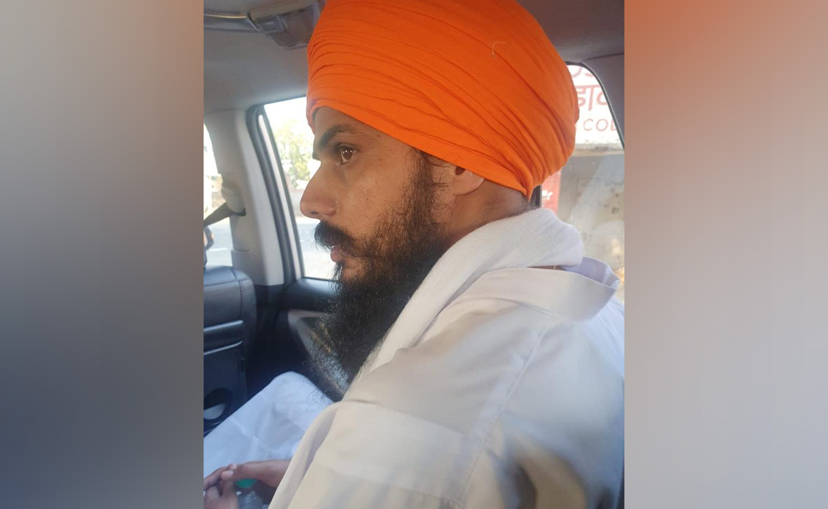 Separatist Amritpal Singh Arrested In Punjab, Flown To Assam's Dibrugarh