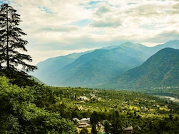 Himachal Pradesh Sees 74 Lakh Tourists Till May, Solan Tops In Footfall Himachal Pradesh Sees 74 Lakh Tourists Till May, Solan Tops In Footfall