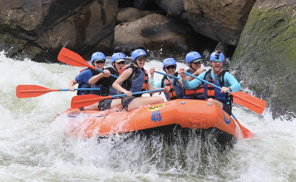 Top 7 Places In India For An Adventurous River Rafting Adrenaline Rush