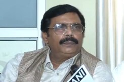 आनंद मोहन ने खुद की रिहाई से जुड़े सवालों पर दी प्रतिक्रिया आनंद मोहन ने खुद की रिहाई से जुड़े सवालों पर दी प्रतिक्रिया