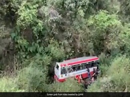 उत्तराखंड : खाई में गिरी बस, ITBP के जवानों ने 26 लोगों को सुरक्षित बाहर निकाला, कुछ की हालत गंभीर उत्तराखंड : खाई में गिरी बस, ITBP के जवानों ने 26 लोगों को सुरक्षित बाहर निकाला, कुछ की हालत गंभीर
