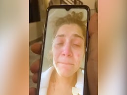 अभिनेत्री क्रिसन परेरा शारजाह जेल से रिहा, वीडियो कॉल पर मुंबई में अपनी मां से की बात अभिनेत्री क्रिसन परेरा शारजाह जेल से रिहा, वीडियो कॉल पर मुंबई में अपनी मां से की बात