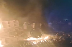 Rajasthan Man, 3 Children Dead In Tractor-Tempo Collision, Locals Protest Rajasthan Man, 3 Children Dead In Tractor-Tempo Collision, Locals Protest
