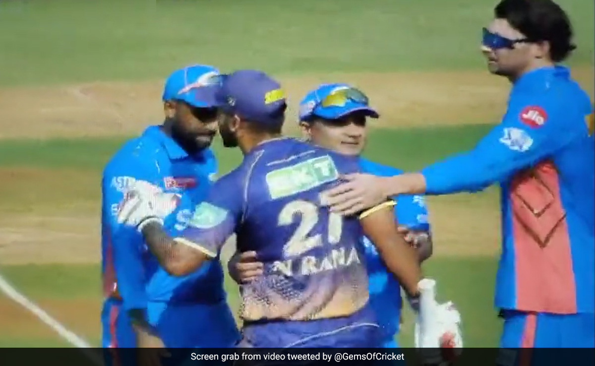 VIDEO देखें:  युवा ऋितिक से नितीश की तू-तू, मैं-मैं, फैंस सहित कैफ ने केकेआर कप्तान को दी यह नसीहत