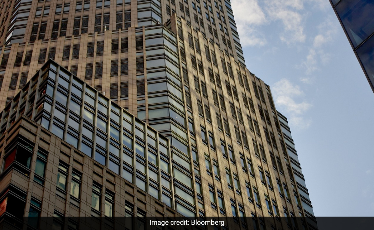 "Be Visible On Floor": JPMorgan Calls Top Executives To Office On Weekdays