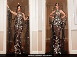 Amyra Dastur's "Grand Outfit" Makes A Grand Entry In Any Room She Enters Amyra Dastur's "Grand Outfit" Makes A Grand Entry In Any Room She Enters