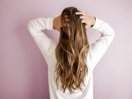 5 Ways To Keep Your Hair Moisturised This Summer 2023 5 Ways To Keep Your Hair Moisturised This Summer 2023