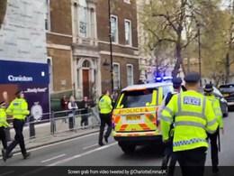 Video Of Jogging Cops Escorting Rishi Sunak's Car Leaves Internet Fuming Video Of Jogging Cops Escorting Rishi Sunak's Car Leaves Internet Fuming