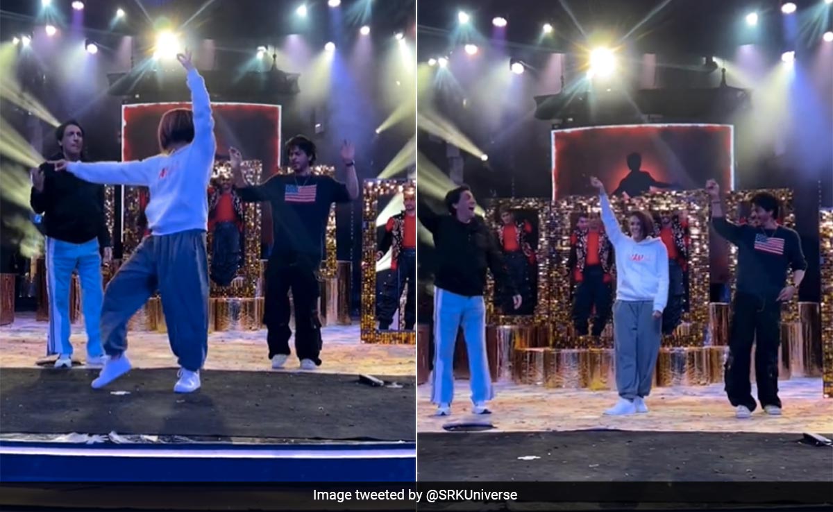 Only Shah Rukh Khan Can Perform Like This Even During A Rehearsal. Watch