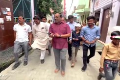 Samajwadi Candidate For UP Civic Polls Campaigns Barefoot Samajwadi Candidate For UP Civic Polls Campaigns Barefoot