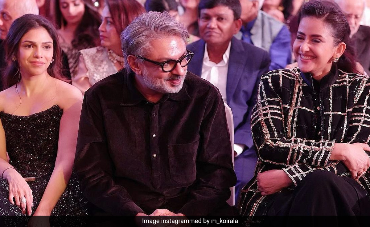 To "Genius" Sanjay Leela Bhansali, A Note From <i>Heeramandi</i> Star Manisha Koirala