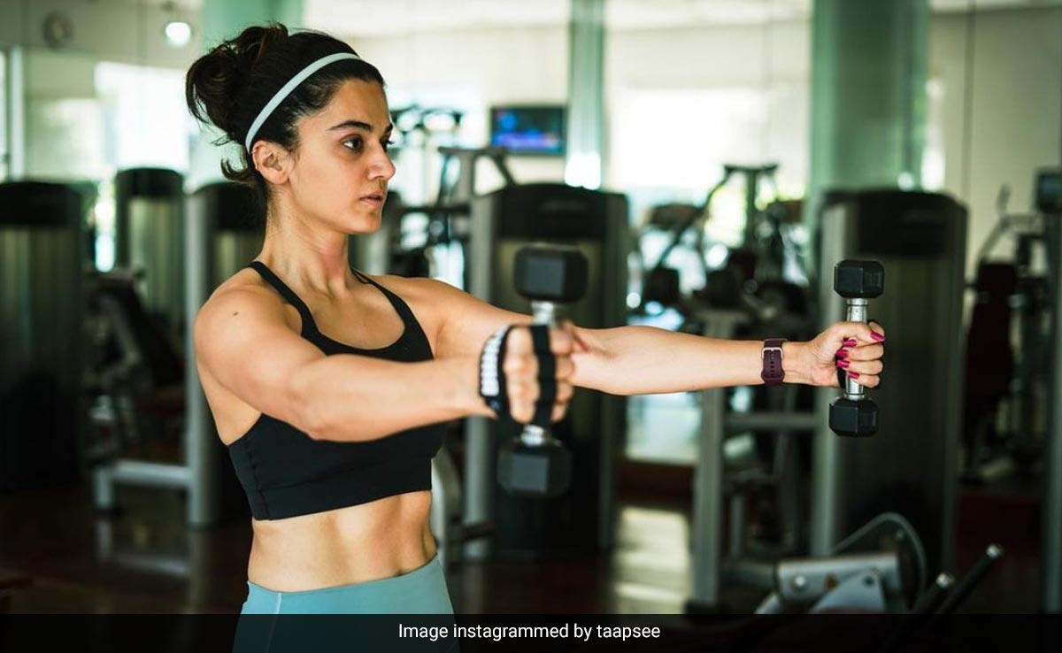 शाहरुख-सलमान नहीं 'हसीन दिलरूबा' के ऐब्स बटोर रहे सुर्खियां, तापसी पन्नू का 'ब्यूटी ऐंड बीस्ट' अंदाज हुआ वायरल