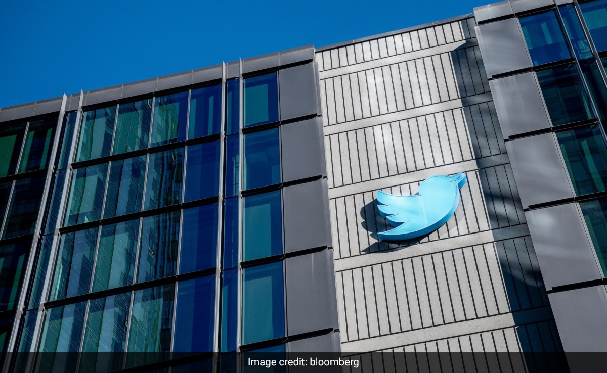 Twitter Users Balk At Paying $8 A Month For Musk's Blue Check